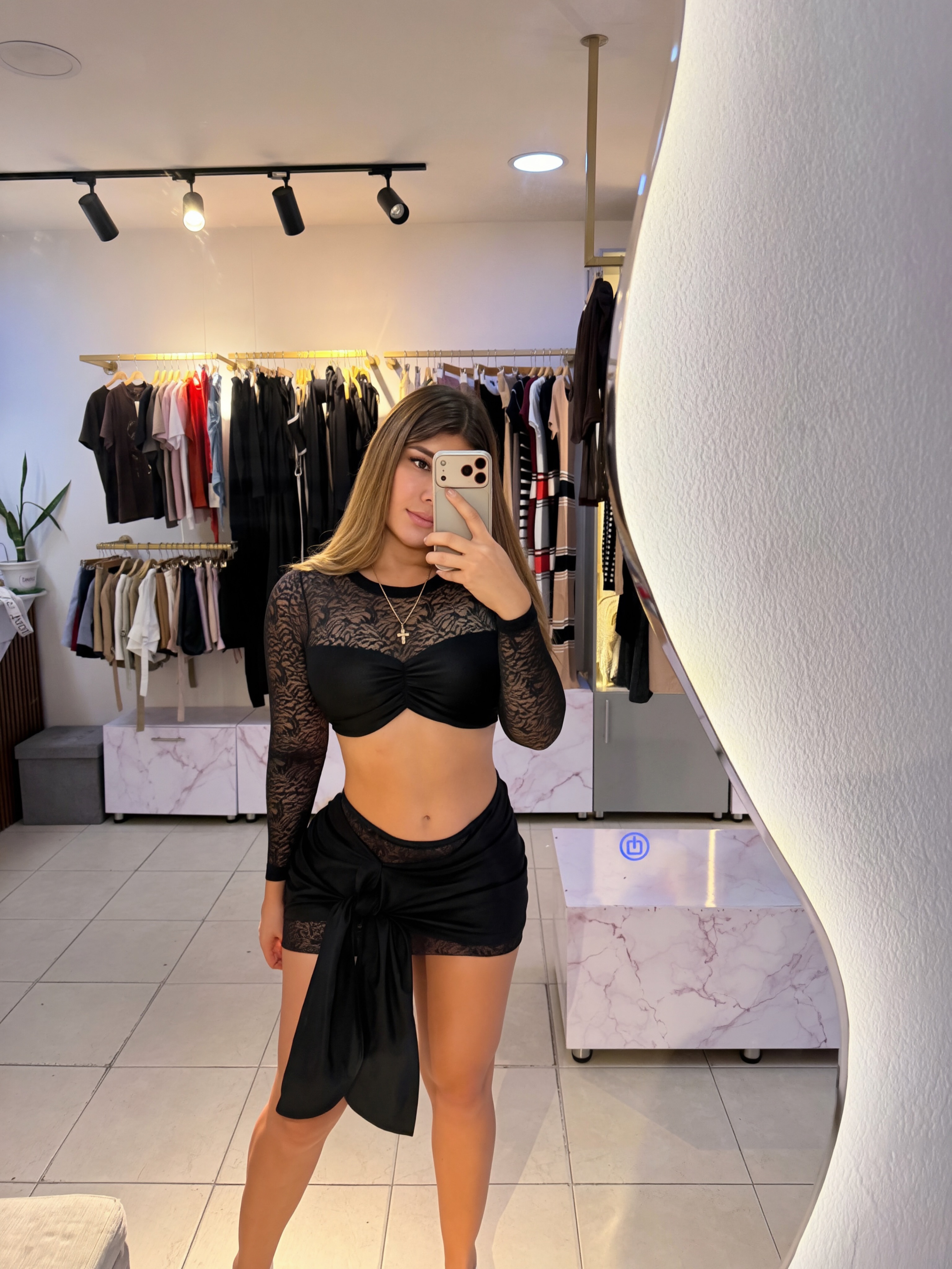 CONJUNTO DE FALDA, BLONDA, MANGA LARGA